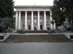 Главният вход на Русенския университет „Ангел Кънчев“