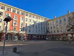 Сградата на Факултета по компютърни системи и технологии на ТУ – София